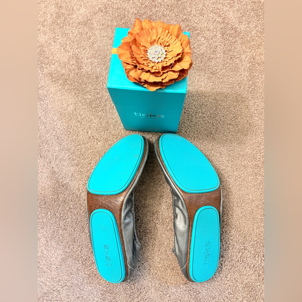 Tieks - Metallic Pewter - Picture 2 of 4